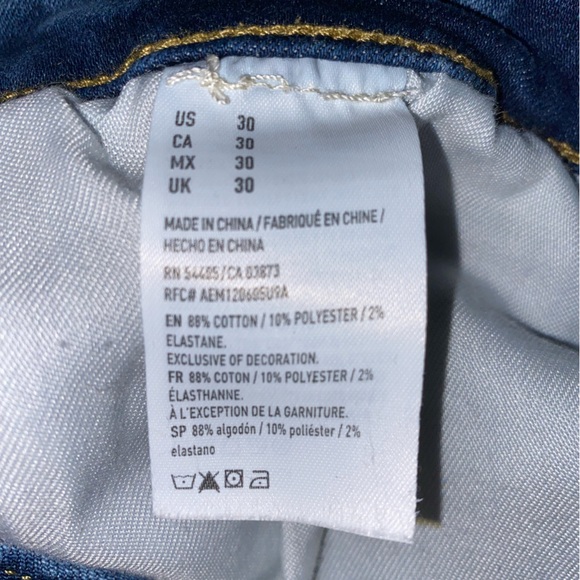 American Eagle Distressed Jean Shorts - Picture 4 of 4